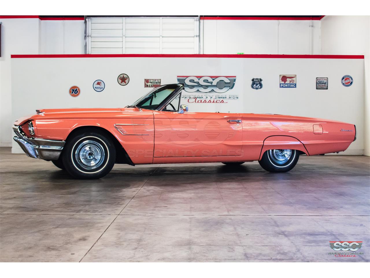 1965 Ford Thunderbird